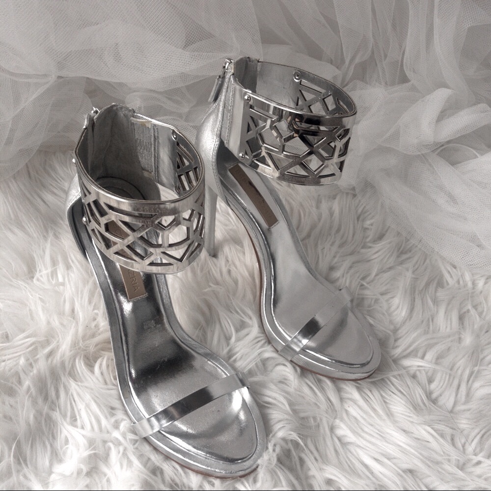 BCBG MAXAZRIA Silver Shoes with Ankle Cuff Detail Women Size 6.5